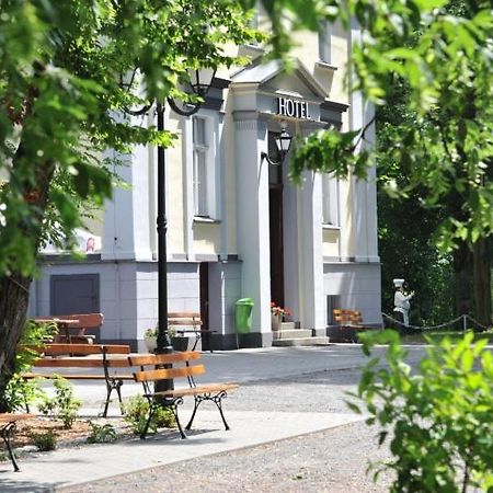 Park Hotel Dobrodzien 외부 사진